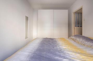 IKEA PAX Kledingkast met Schuifdeuren, als nieuw, wit