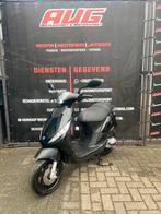 ZEER NETTE Piaggio Zip 2-takt BROM NL 2t 2016 GRATIS BEZORGD, Maximaal 45 km/u, Zip, Ophalen of Verzenden, Zo goed als nieuw