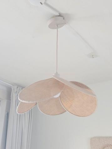 Hanglamp van rotan  beschikbaar voor biedingen