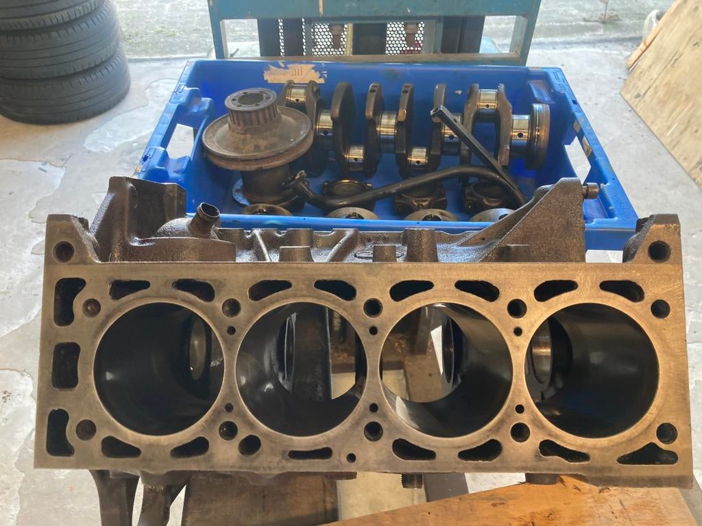 Tekoop vw lt 1 / porshe 944 2.0 liter onderblok, Ophalen, Porsche