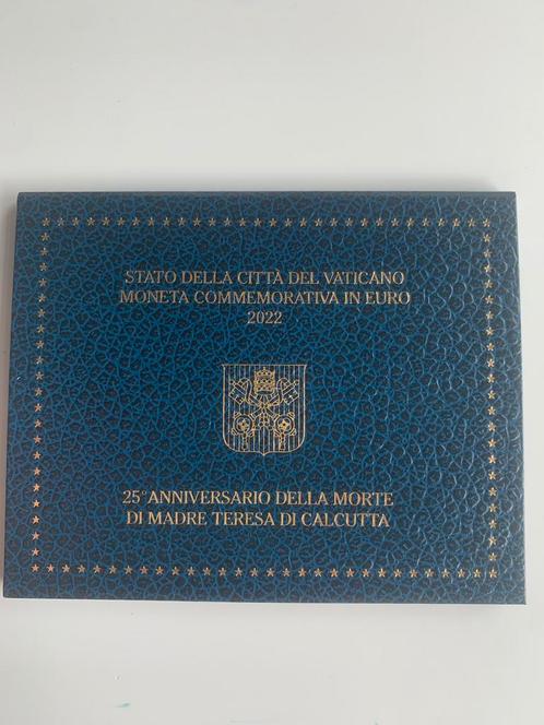 Vatican ‘22 MINT ERROR 25th Anniv. Mother Teresa of Calcutta, Postzegels en Munten, Munten | Europa | Euromunten, Losse munt, 2 euro