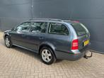 Skoda Octavia Combi 1.6 Démarrage, Voorwielaandrijving, Gebruikt, 4 cilinders, Handgeschakeld