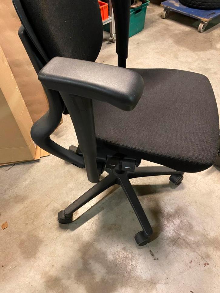 Ahrend 230 bureaustoel hoge rug 2 stuks, Huis en Inrichting, Bureaustoelen, Gebruikt, Zwart, Ophalen