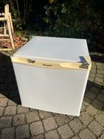 Mini Vriezer tafelmodel, Ophalen, Met aparte vriezer, Minder dan 45 cm, Minder dan 85 cm