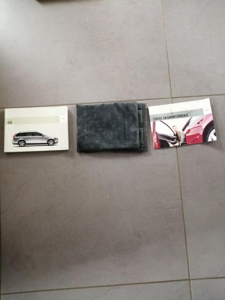 Compleet mapje boekjes VOLVO V50  2004/2007, Auto diversen, Handleidingen en Instructieboekjes, Ophalen of Verzenden