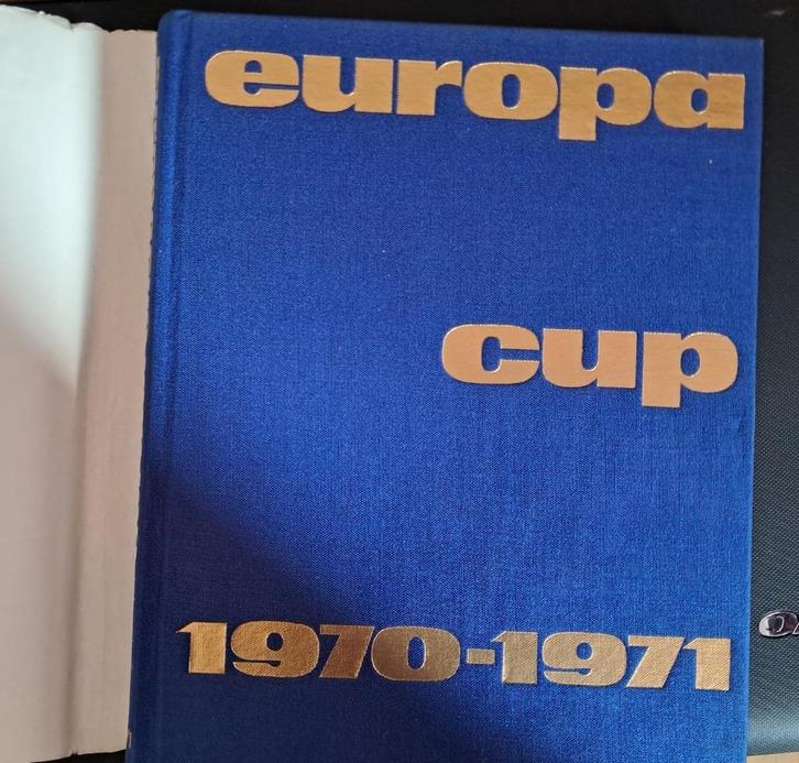 Europa Cup 1970/1971, Verzamelen, Sportartikelen en Voetbal, Gebruikt, Boek of Tijdschrift, Overige binnenlandse clubs, Ophalen of Verzenden