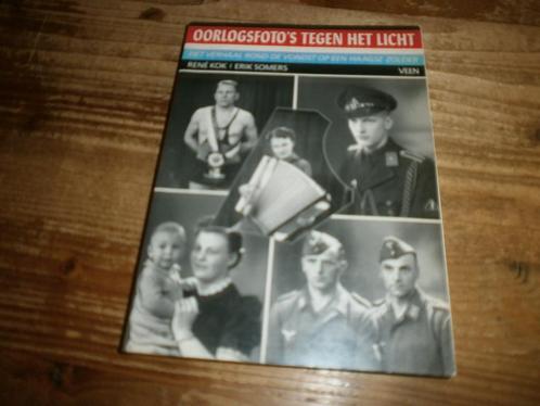 oorlogsfoto's tegen het licht teruggevonden oude fotos wo2, Boeken, Oorlog en Militair, Gelezen, Ophalen of Verzenden
