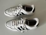 Adidas , Tennis sportschoenen,  maat 37, Sport en Fitness, Tennis, Adidas, Gebruikt, L00, Schoenen