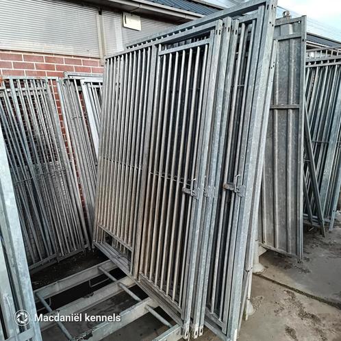 3x 1,5m deur voederluik spijlen 5cm, Dieren en Toebehoren, Hondenhokken, Zo goed als nieuw, Hondenkennel, 100 cm of meer, 110 cm of meer