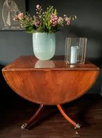 Antieke hangoortafel, messing klauwen & wieltjes, patina, Antiek en Kunst, Ophalen