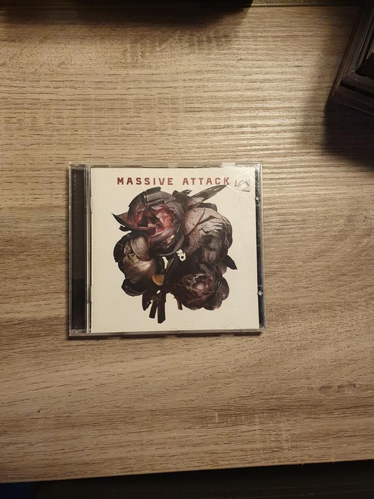 Cd massive attack, Ophalen of Verzenden, 2000 tot heden, Zo goed als nieuw