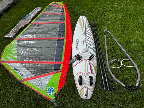 Complete windsurf freeride set, Watersport en Boten, Windsurfen, Gebruikt, Complete set, 250 tot 300 cm, Met vin(nen), Met draagtas