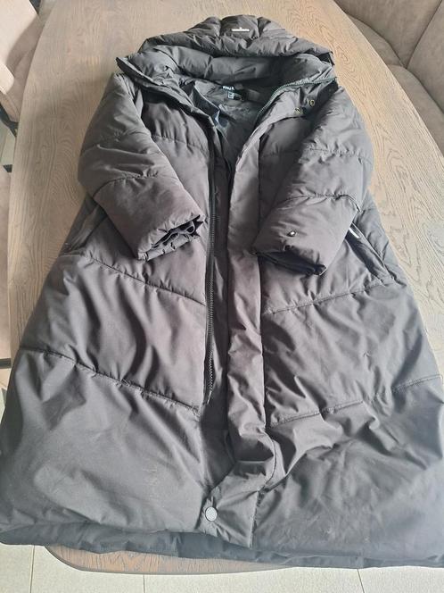 Khujo Zwarte Dames Winterjas - Maat L, Kleding | Dames, Jassen | Winter, Zo goed als nieuw, Maat 42/44 (L), Zwart, Ophalen of Verzenden