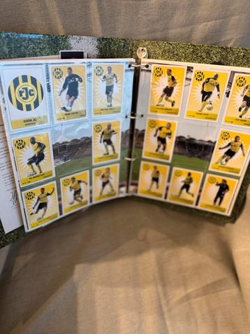 EREDIVISIE SPELERS ALBUM 2007/2008 compleet beschikbaar voor biedingen