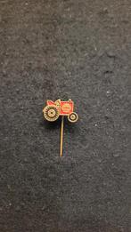 Shell tractor speldje, Verzamelen, Speldjes, Pins en Buttons, Verzenden, Zo goed als nieuw, Merk, Speldje of Pin