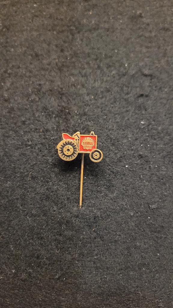 Shell tractor speldje, Verzamelen, Speldjes, Pins en Buttons, Zo goed als nieuw, Speldje of Pin, Merk, Verzenden