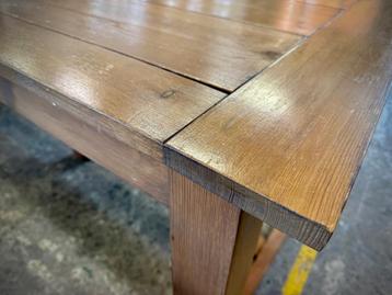 Eettafel, charmante tafel van gelakt hout, 200 x 85 cm beschikbaar voor biedingen