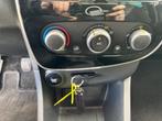 Renault CLIO 0.9 TCE NIGHT&DAY NAVI AIRCO/ECC PDC LMV, Voorwielaandrijving, 898 cc, Gebruikt, Euro 6