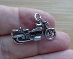 zilveren vintage hanger motor [045], Overige voorstellingen, Verzenden, Zo goed als nieuw, Zilver