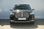BMW iX1 xDrive30 18'' / Premium Pack / Trekhaak / Adaptief o, Auto's, BMW, Gebruikt, Met garantie (alle), Zwart, Vierwielaandrijving