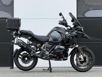 BMW R 1250 GS Adventure Triple Black Akrapovic (bj 2022) beschikbaar voor biedingen