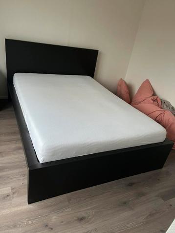 Ikea MALM bedframe zwart 140 x 200 - afbeelding 2
