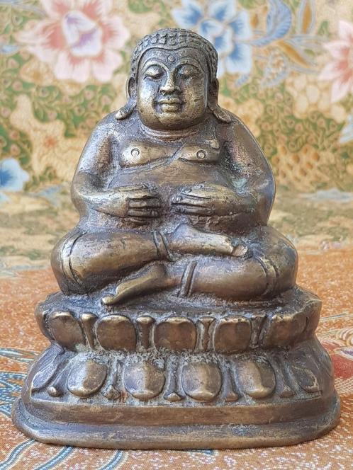 Prachtig antiek Oosters brons beeldje van Boeddha 11 cm., Antiek en Kunst, Kunst | Niet-Westerse kunst, Ophalen of Verzenden