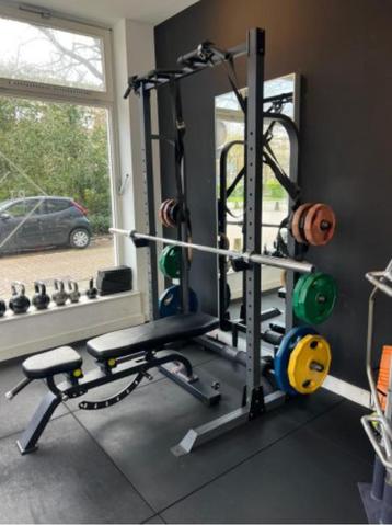 Squat Rack + Gewichten + Bankje beschikbaar voor biedingen