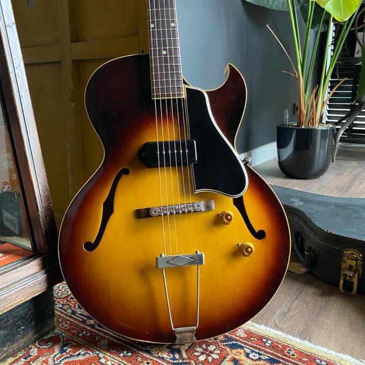 Gibson ES-225T Sunburst 1957, Muziek en Instrumenten, Snaarinstrumenten | Gitaren | Elektrisch, Gebruikt, Hollow body, Gibson