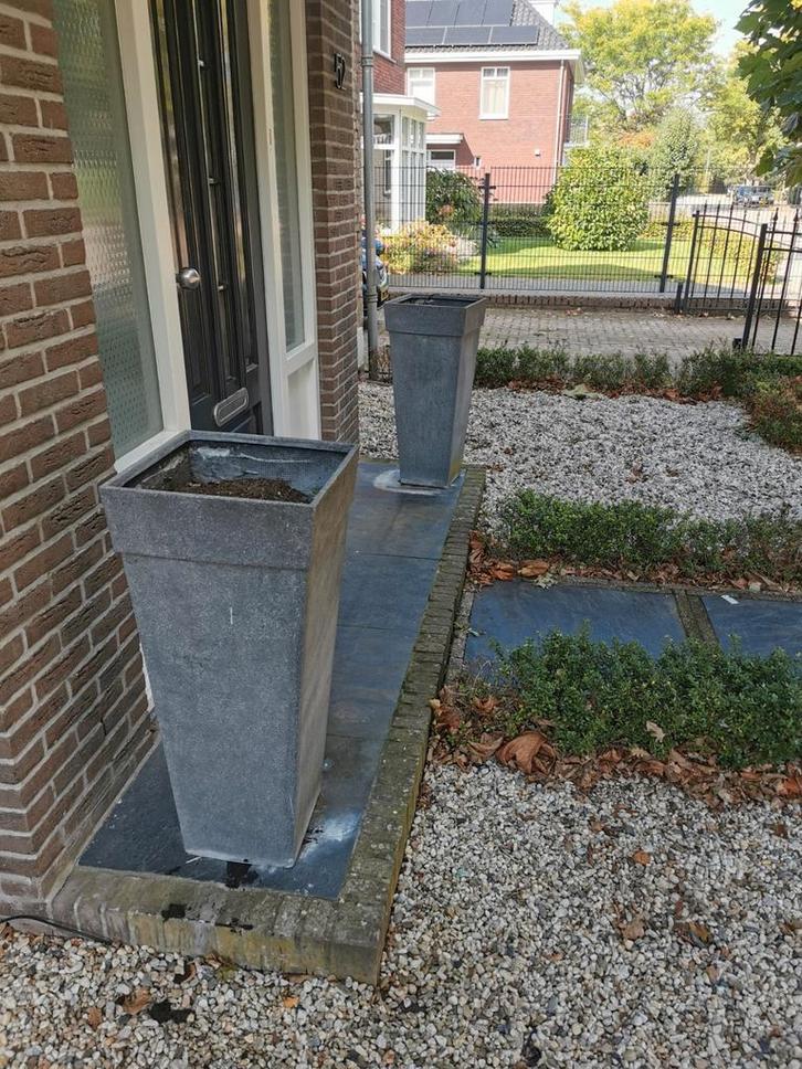 Bloempotten, Tuin en Terras, Bloempotten, Zo goed als nieuw, Overige materialen, Balkon, Tuin, 70 cm of meer, 25 tot 40 cm, Ophalen