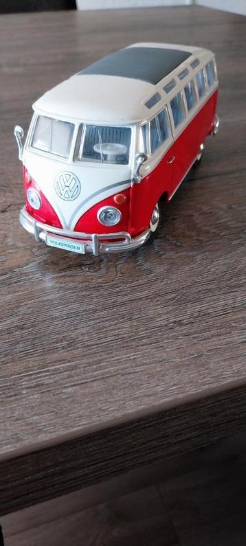 Modelauto VW T1 bus 1:25 beschikbaar voor biedingen