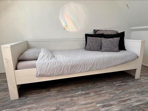 Te koop: Woood bedbank Robin | 1 pers. bed, Huis en Inrichting, Slaapkamer | Bedden, Gebruikt, Eenpersoons, 100 cm, 220 cm, Hout