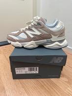 New Balance 9060 Driftwood Stone Pink Sea Salt - Maat 44, Kleding | Heren, Schoenen, New Balance, Ophalen of Verzenden, Sneakers of Gympen