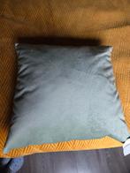 Groen sierkussen - Zo goed als nieuw, Huis en Inrichting, Woonaccessoires | Kussens, Ophalen of Verzenden, Zo goed als nieuw, Groen