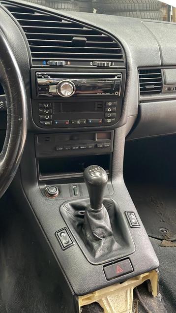 BMW E36 Console + Pook + Kappen interieur beschikbaar voor biedingen