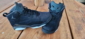 Nike Jordan maat 35 beschikbaar voor biedingen