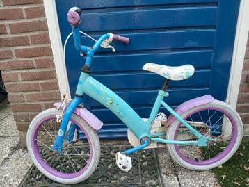 Gebruikte 16 inch kinderfiets beschikbaar voor biedingen