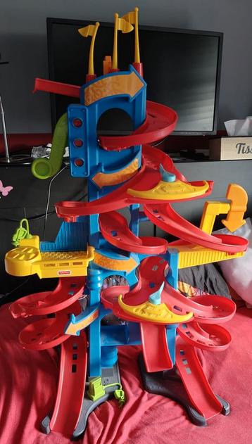 Fisher Price Auto Baan - Uren Speelplezier! beschikbaar voor biedingen