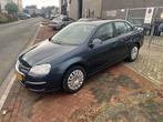 Volkswagen Jetta 1.6 FSI Trendline! 182 DKM! Airco! Trekhaak, Voorwielaandrijving, Stof, Gebruikt, 4 cilinders