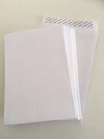 Enveloppen Wit zelfklevend met plakstrip 23 x 16 cm- 42 stuk beschikbaar voor biedingen