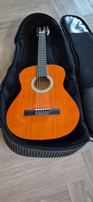 Gitaar akoestisch voor kids incl tas standaard en voetpedaal beschikbaar voor biedingen