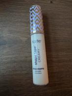 Tarte Shape Tape Concealer - 12N Fair Neutral, Beige, Zo goed als nieuw, Make-up, Verzenden