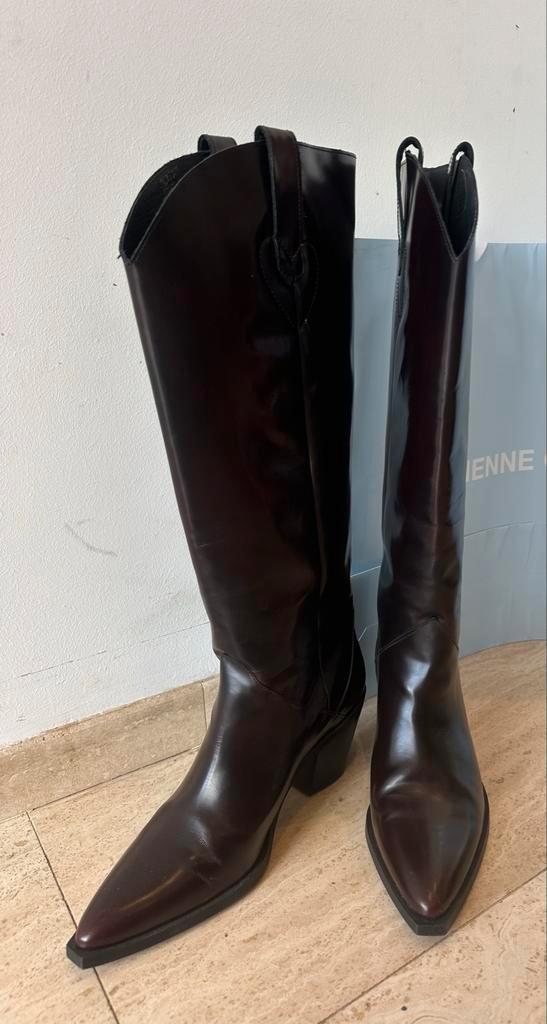 Fabienne Chapot Laarzen Bordeaux Leer Maat 41, Kleding | Dames, Schoenen, Zo goed als nieuw, Hoge laarzen, Rood, Ophalen of Verzenden