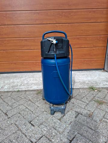 Compressor - Mobiel en Compact beschikbaar voor biedingen