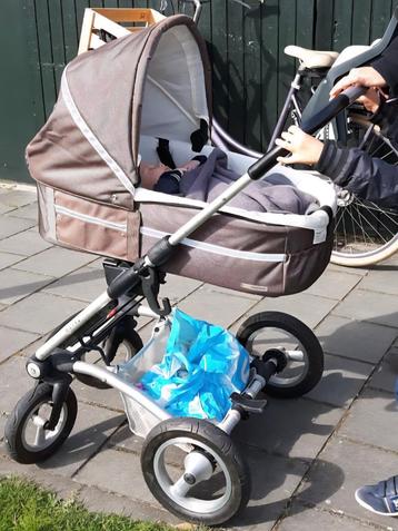 Mutsy 4 Rider Kinderwagen  beschikbaar voor biedingen