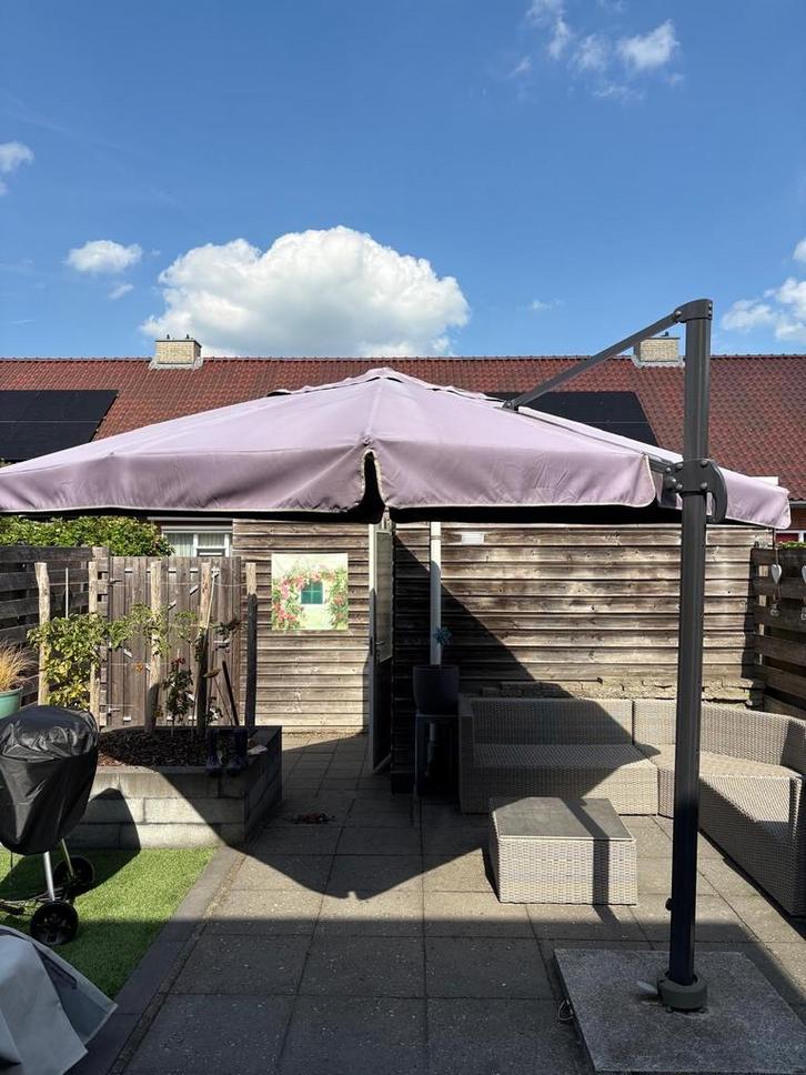 Grote Parasol 3x3m + Hoes & Voet, Tuin en Terras, Parasols, Gebruikt, Stokparasol, 3 tot 4 meter, Ophalen