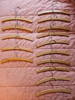 15 Houten kinder-/babykleerhangers, Ophalen of Verzenden, Gebruikt