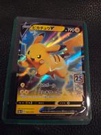 Pikachu V - 25th Anniversary - Foil, Hobby en Vrije tijd, Verzamelkaartspellen | Pokémon, Ophalen of Verzenden, Zo goed als nieuw