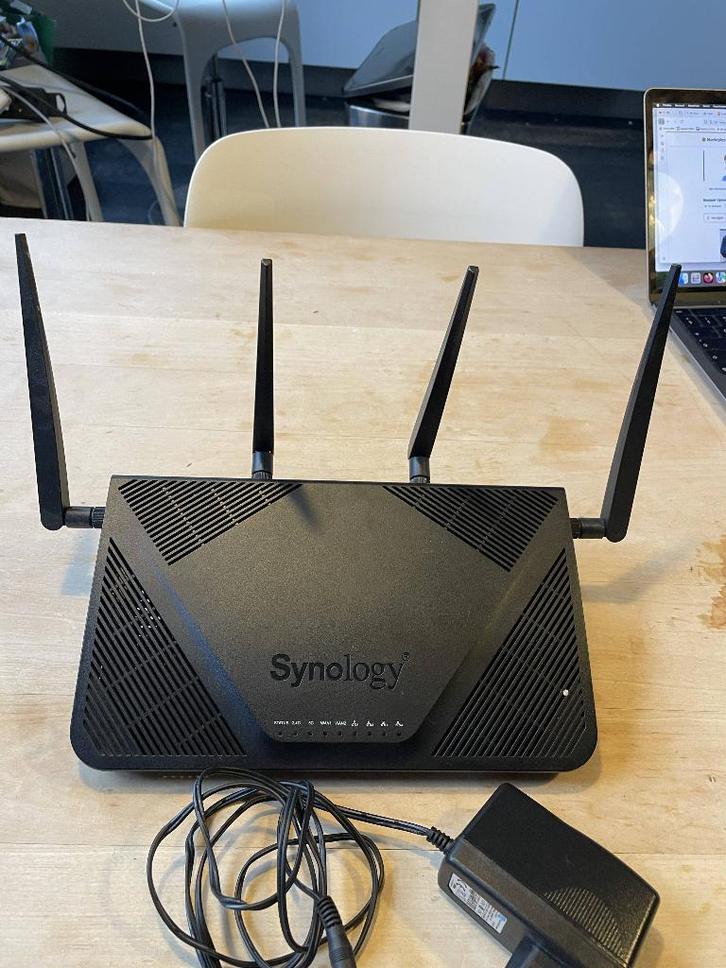 Synology Wireless Router RT2600ac, Computers en Software, Routers en Modems, Gebruikt, Router, Ophalen of Verzenden