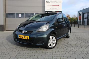 Toyota Aygo 1.0-12V Aspiration Green Navigator / 14''LM / AI beschikbaar voor biedingen